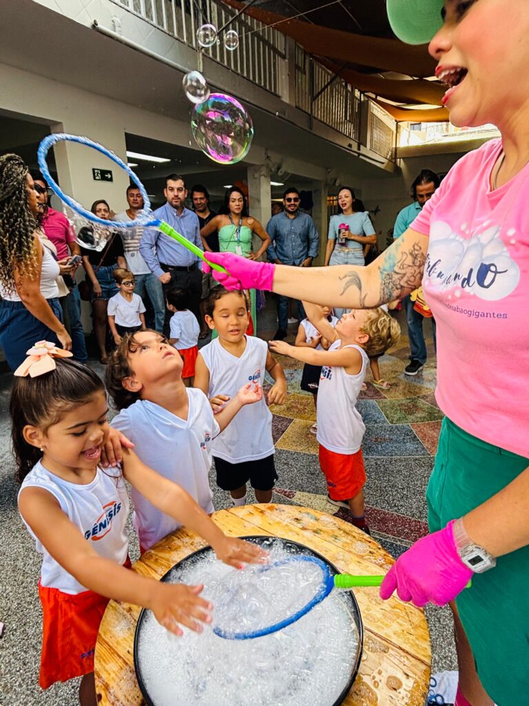 bolinhas de sabão na volta às aulas